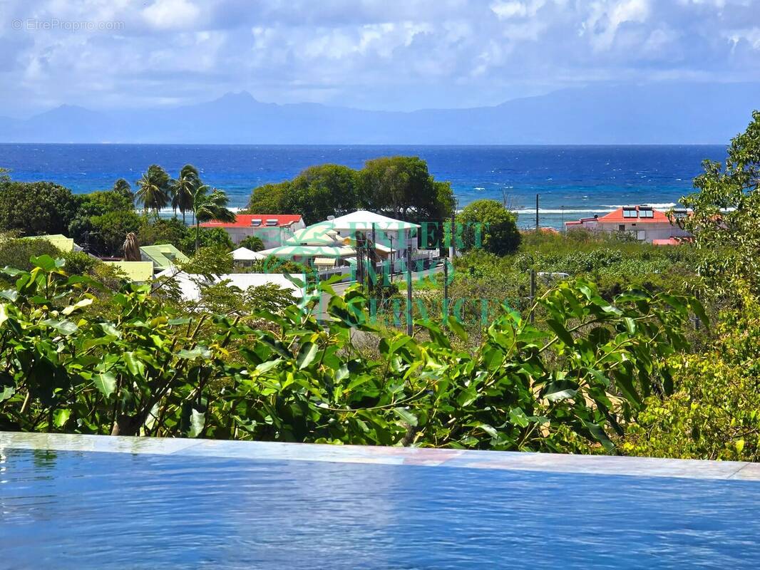 Maison à GRAND-BOURG