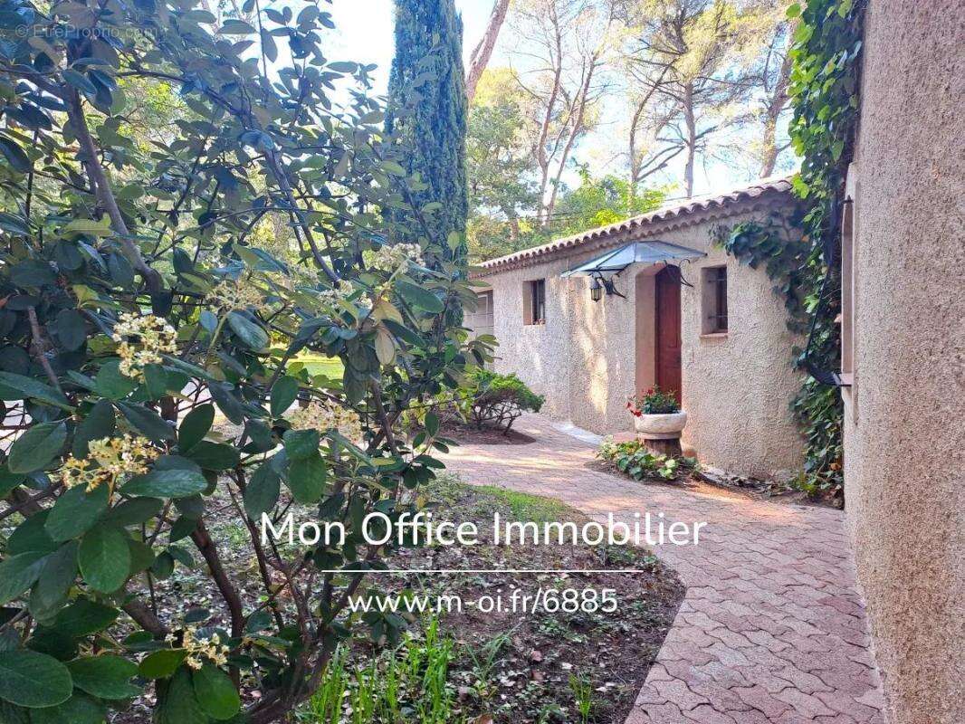 Référence : 6885-VCL - Maison dans résidence avec gardien - au coeur d'une pinède - 4 chambres 1 bureau - BOUC BEL AIR - photo 20