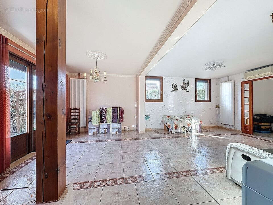 Maison à ROSIERES-PRES-TROYES