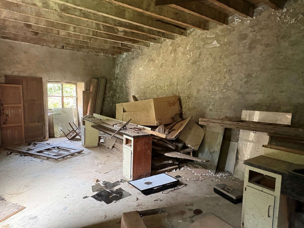 Appartement à SAINT-YRIEIX-LA-PERCHE