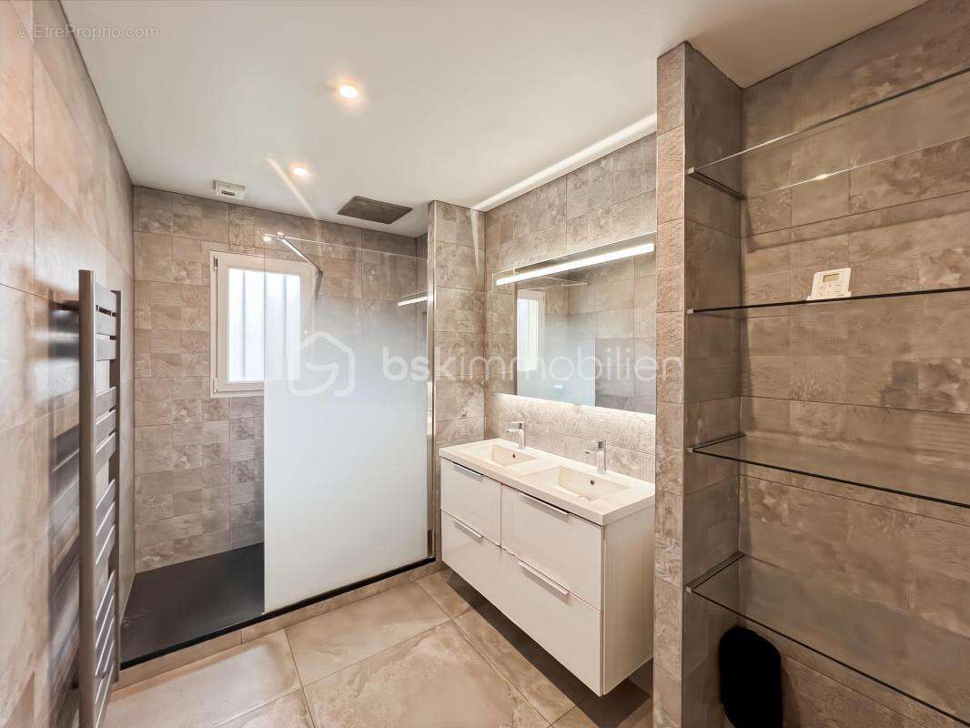 Maison à LIMEIL-BREVANNES