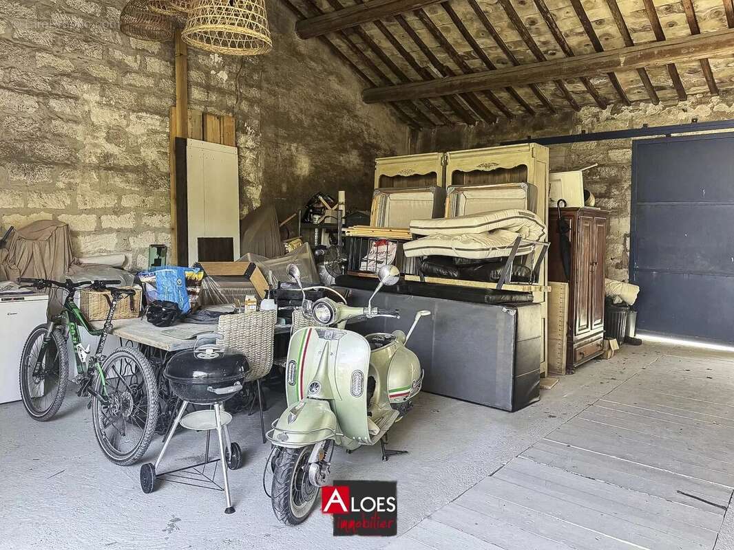 Maison Aigues-Mortes intra-muros avec garage et piscine - photo 9
