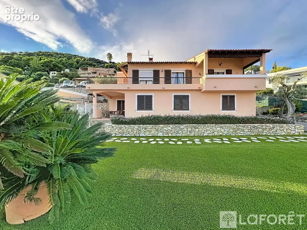 Maison Roquebrune Cap Martin 6 pièce(s) 167.12 m2 - photo 1
