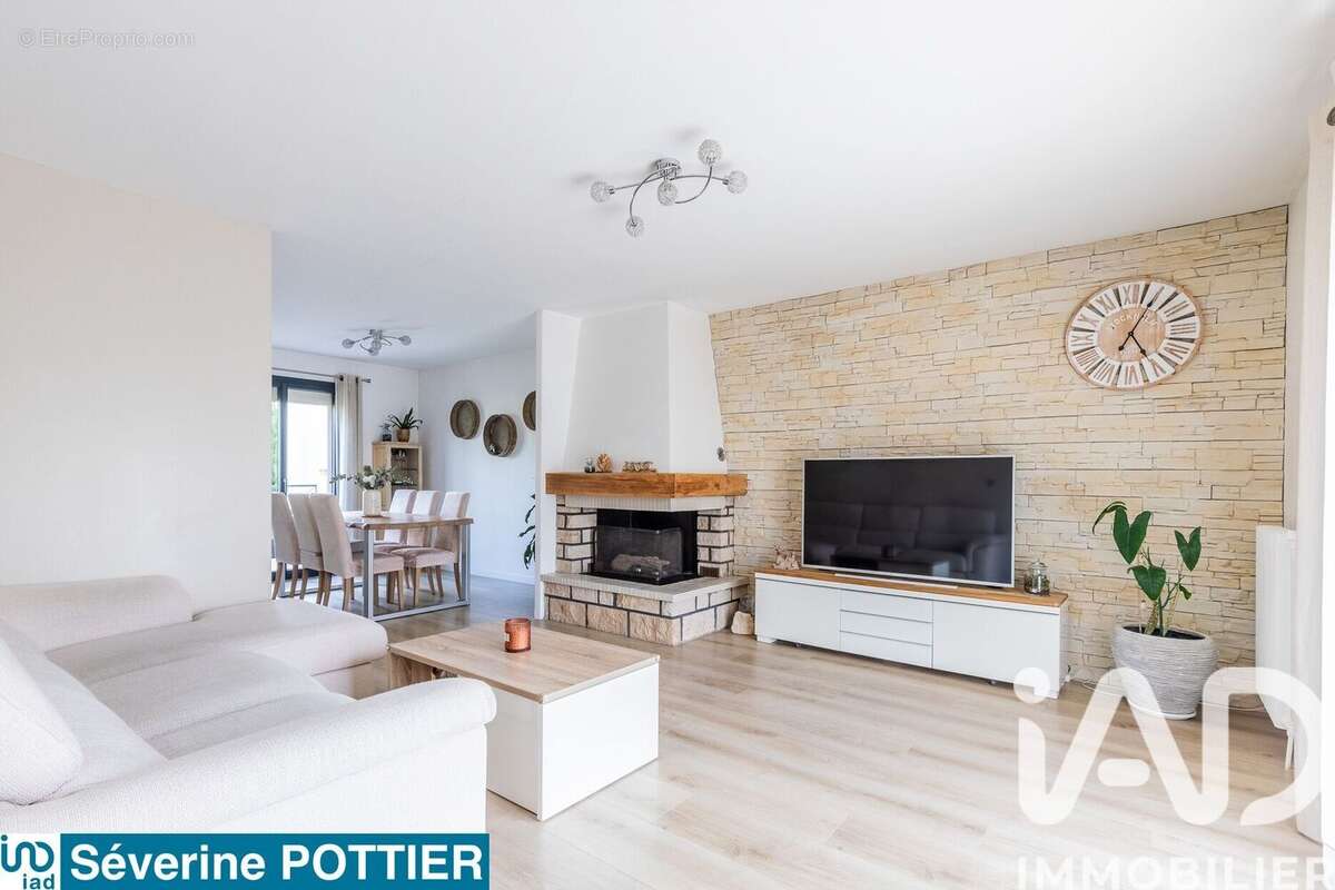 Photo 2 - Maison à VIRY-CHATILLON