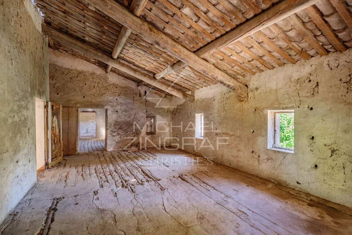 Maison à CABRIERES-D&#039;AVIGNON