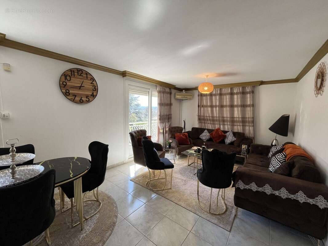 Maison 158 m² à Saint-Etienne  - photo 3