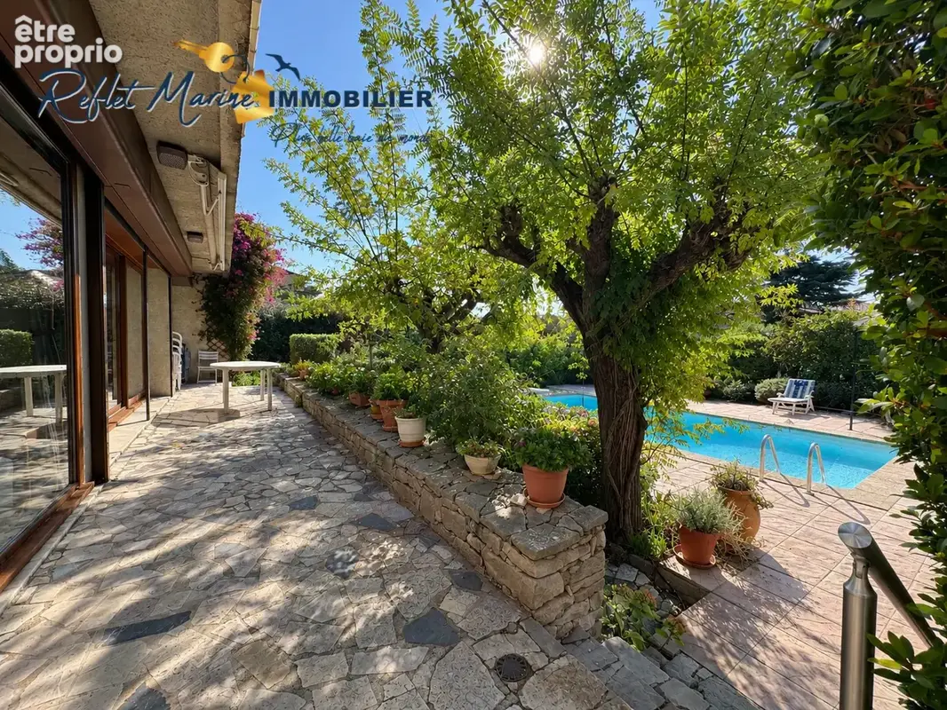 La ciotat quartier saint jean    600m de la mer et des plages -  maison t7 de 150.13 m2 avec piscine et terrai - photo 21