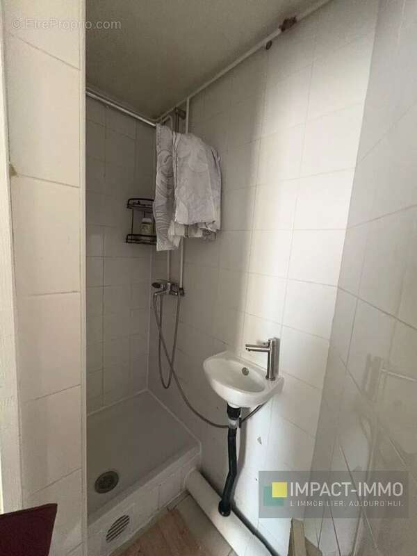 Nouveauté - Paris 18ème - Studio optimisé en bon état, idéal investisseur - photo 4
