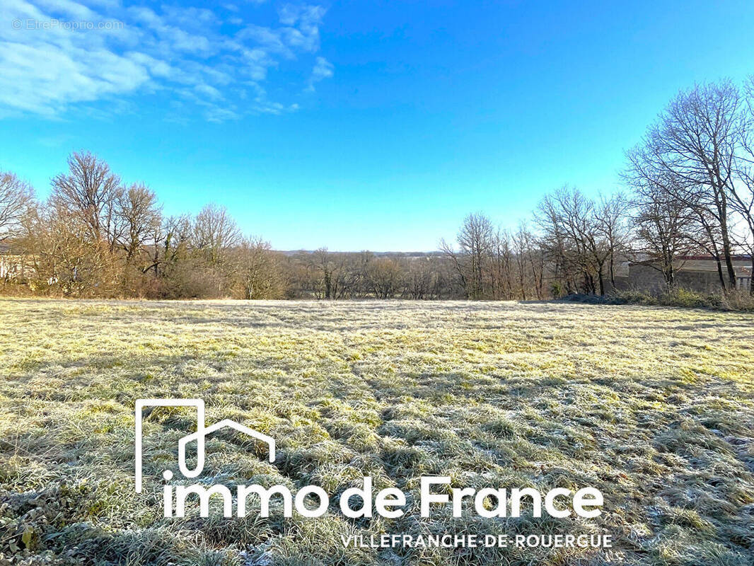Terrain à VAILHOURLES