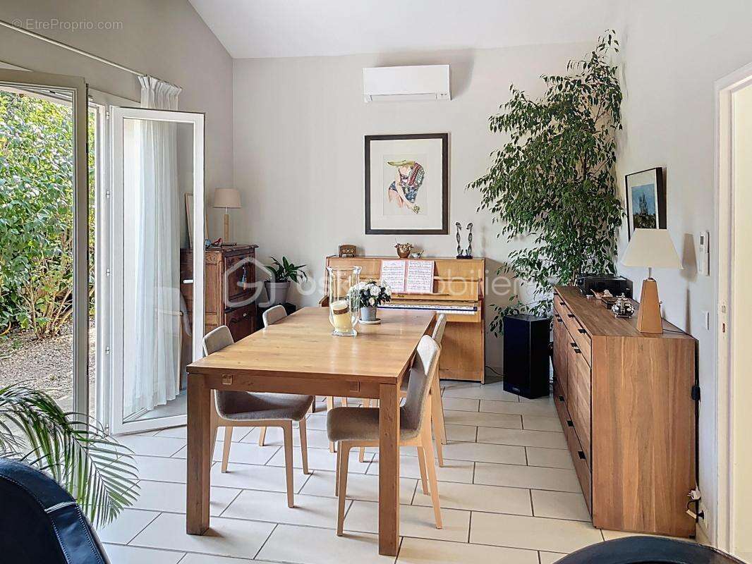 Maison à CAISSARGUES