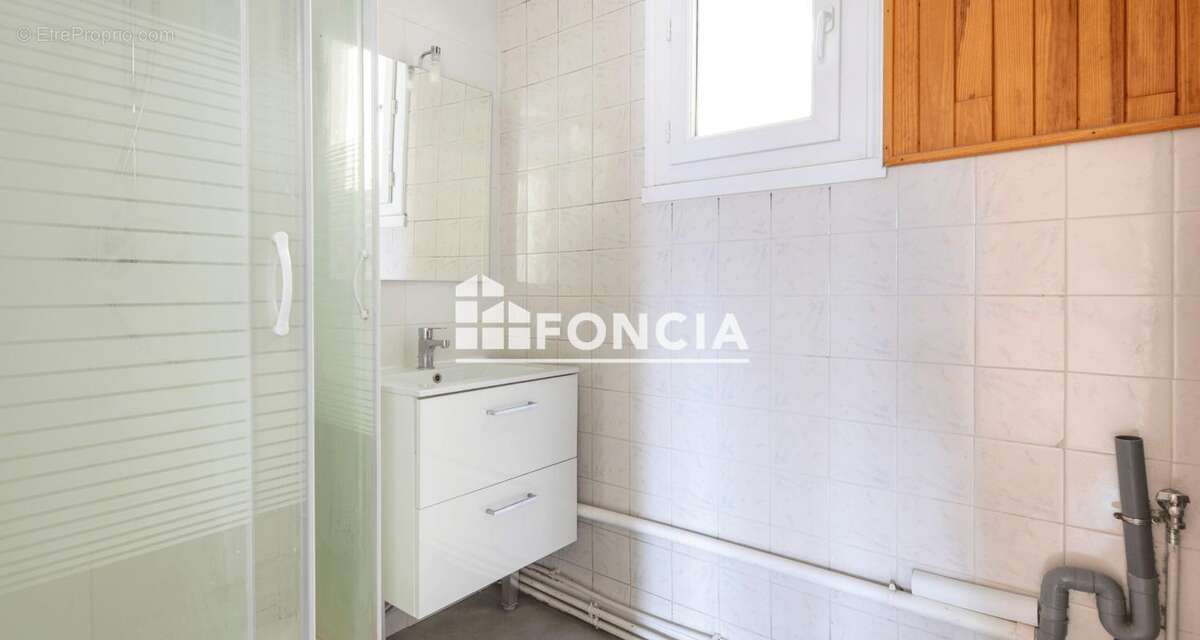 Appartement à SAINT-EGREVE
