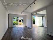 Cette pièce de vie se compose d&#039;un séjour... - Maison à BRAIN-SUR-L&#039;AUTHION