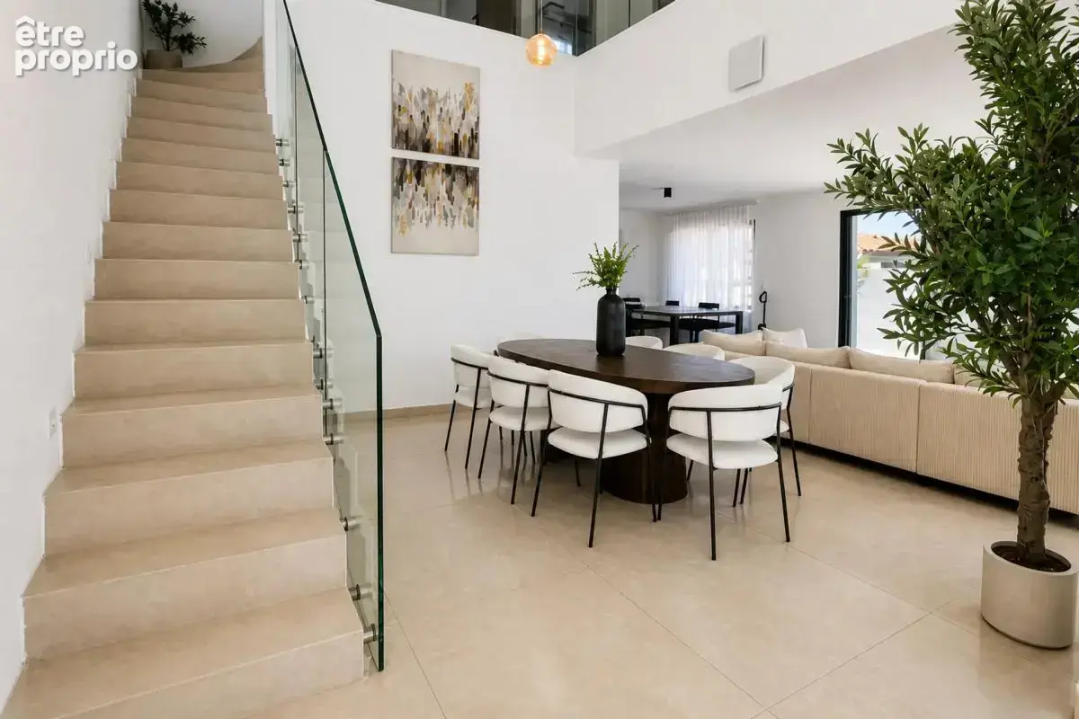 Maison de 5 pièces de 130 m² à Vias - photo 17