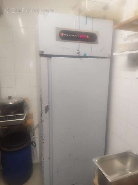 Commerce à PARIS-11E