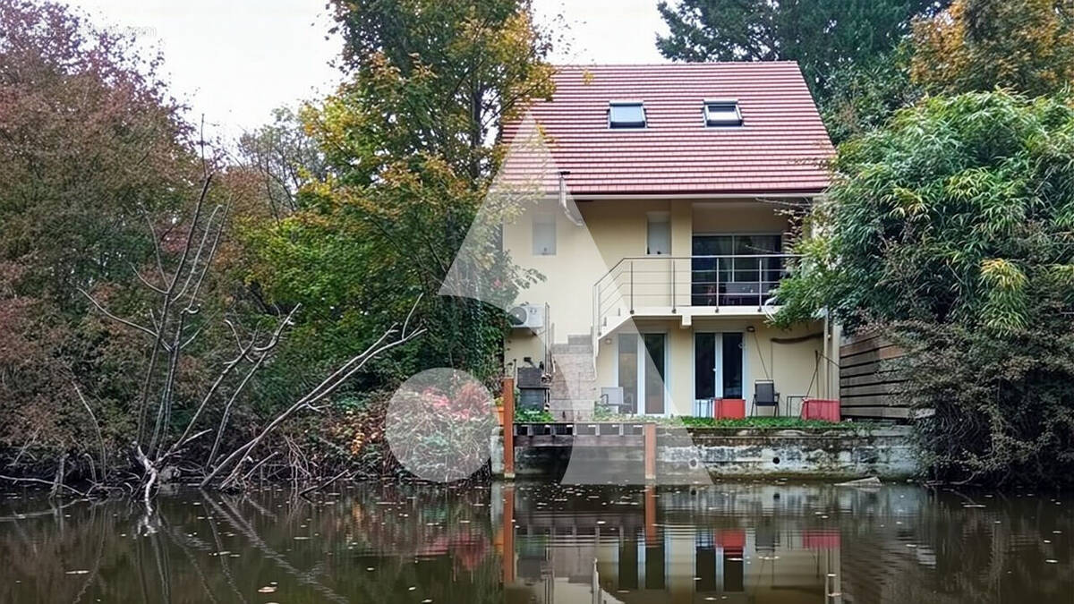 Maison à BALLANCOURT-SUR-ESSONNE