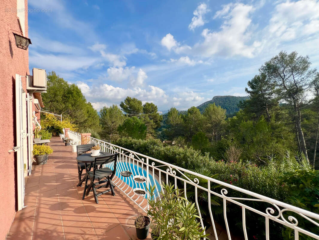 Maison à LA DESTROUSSE