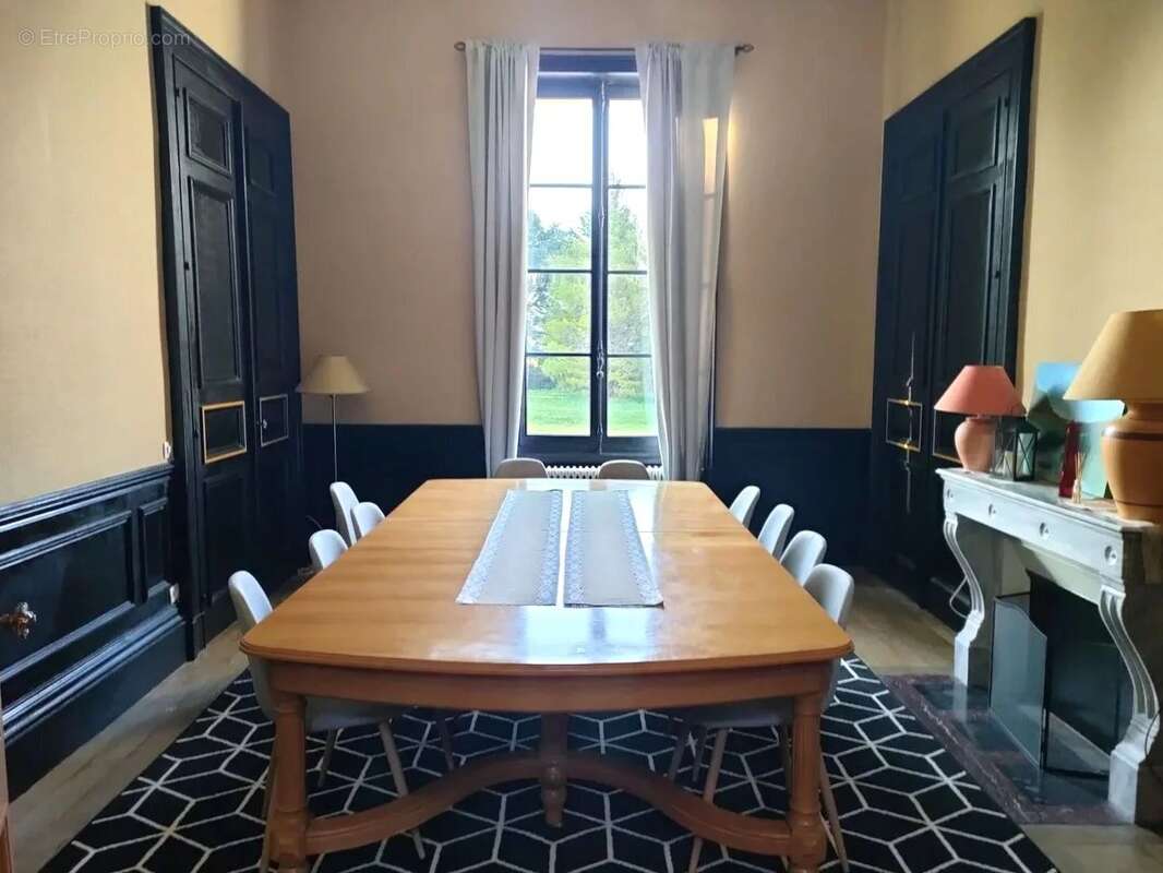 Élégant Château du XIXe siècle avec parc, piscine et maisons d’amis - photo 4
