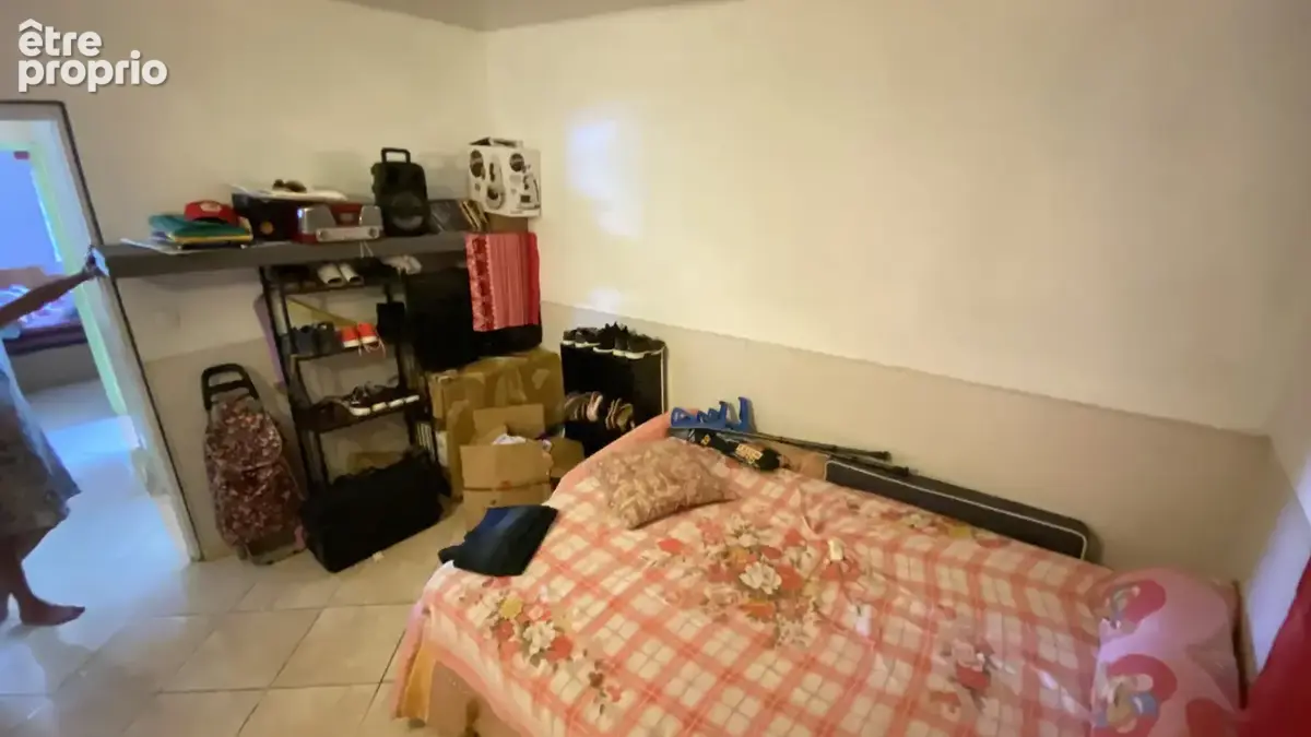 A Saint-André, Maison F5 de 101m2 plus varangue, cuisine extérieure, dépendance .... - photo 15