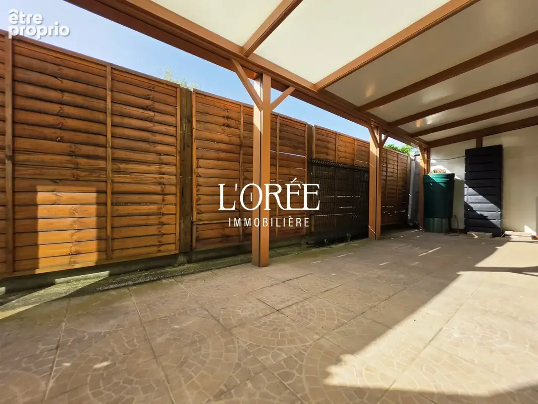 Pavillon individuel - semi plain pied - 150m2 - 4 chambres - veranda - garage - photo 13