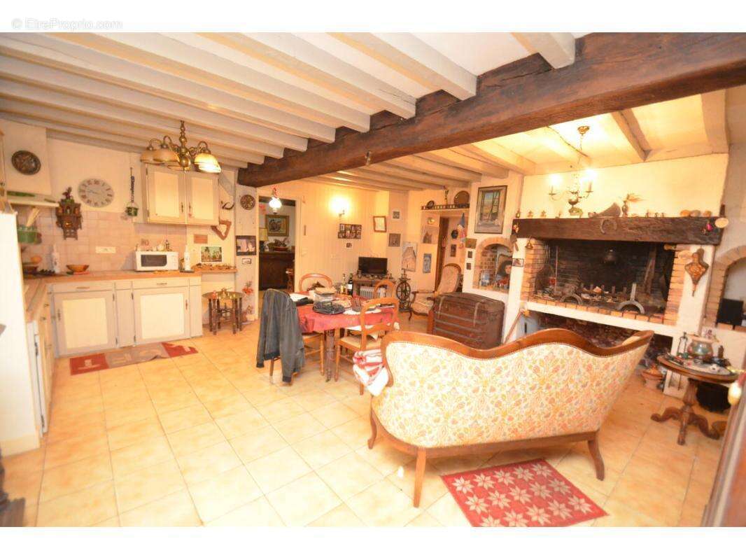 Maison à MONTPON-MENESTEROL