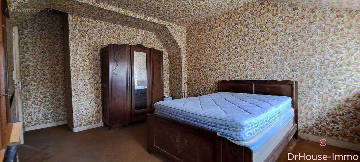 Maison à SAINT-MELOIR-DES-ONDES