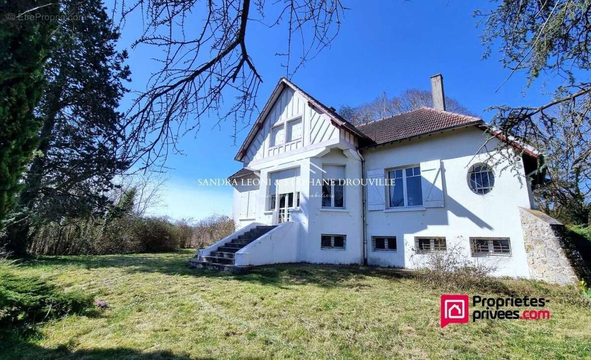 Maison à SAINT-PREST