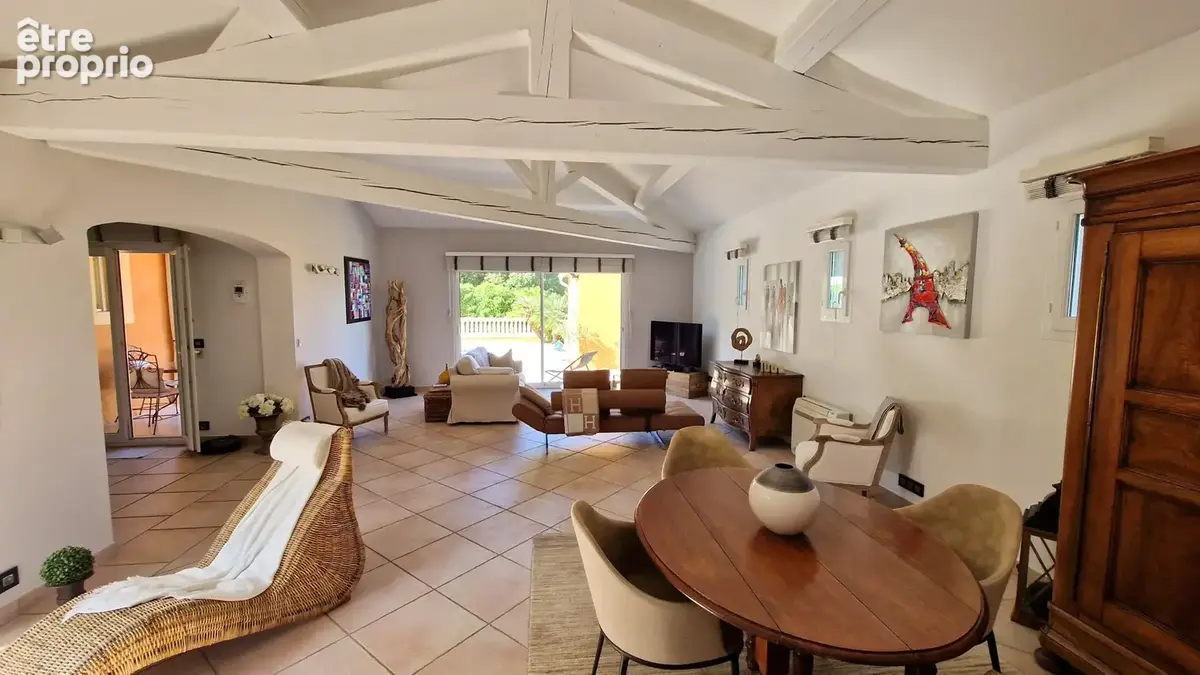 Exclusivite: vente d'une maison architecte 5 p - 4 ch avec terrasse et piscine a brignoles - photo 5