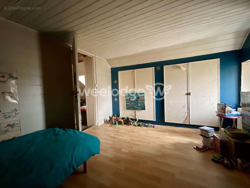 Maison à THORIGNY-SUR-OREUSE