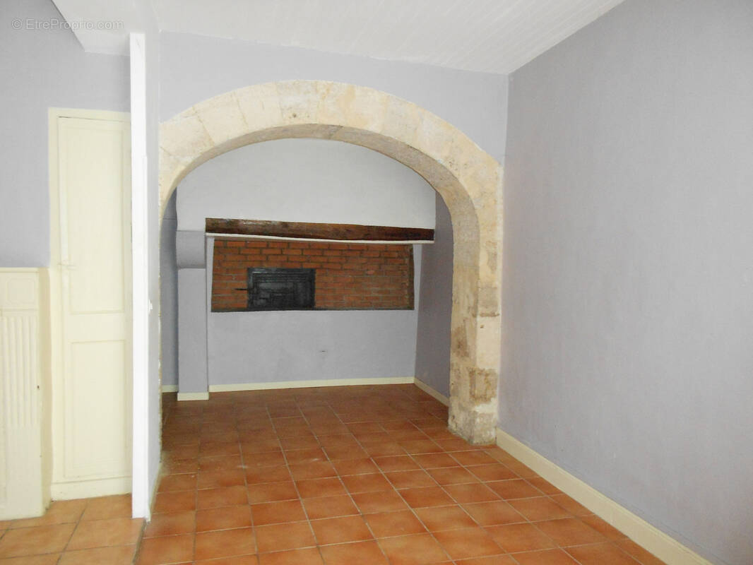 Maison à MEZIN