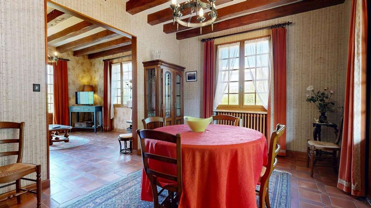 Contemporaine de plain-pied avec jardin à proximité des commerces ! - photo 18