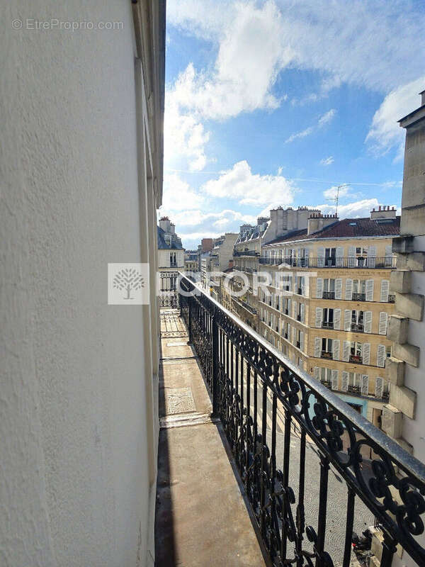 Appartement à NEUILLY-SUR-SEINE