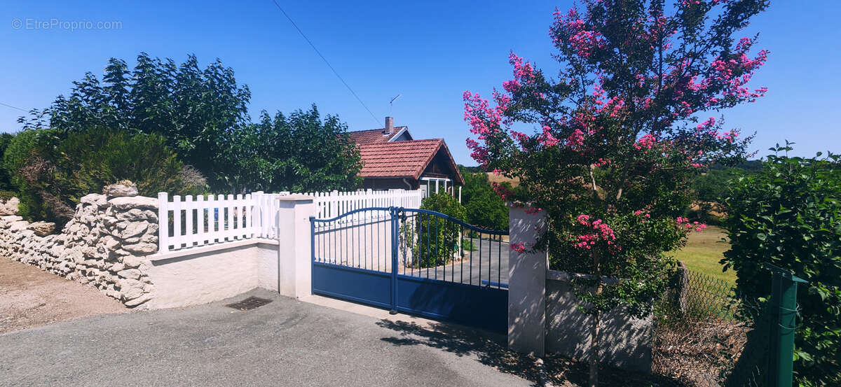 Maison à BRUGHEAS