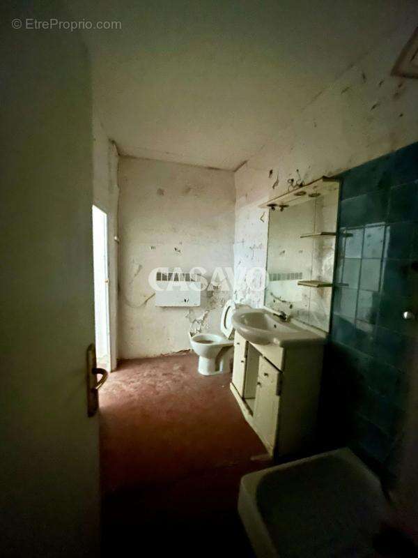 Vente Immeuble de 197m² - 83170 Brignoles - photo 7