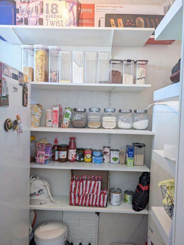 Appartement à PIERRE-BENITE