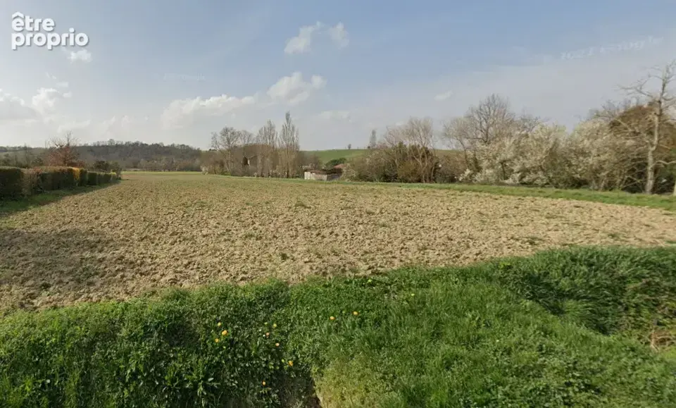 Terrain à VIEILLEVIGNE