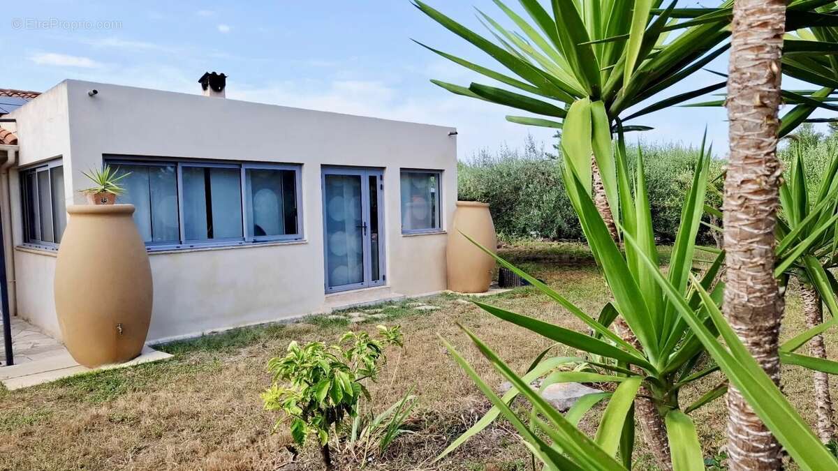 Maison à PEYMEINADE