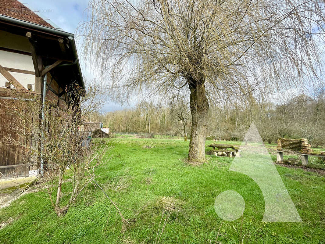 Maison Fays-la-Chapelle - 190 m² 4 chambres Terrain 2885m2 - photo 16