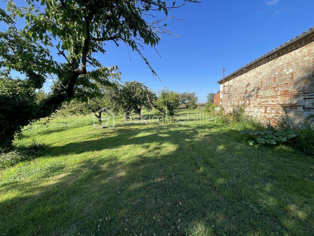 Belle Maison en Pierres - Grand Terrain Arboré - photo 2