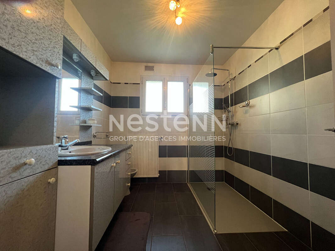 Maison à LES HAUTS-DE-CHEE