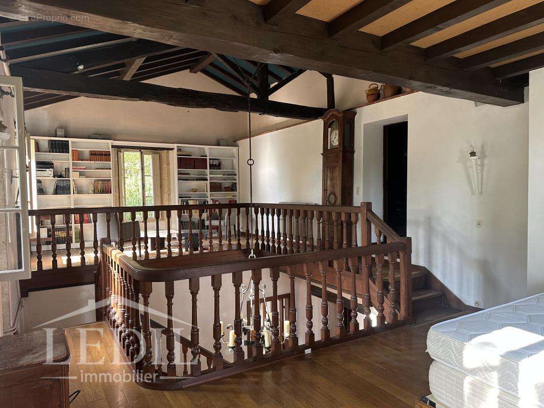 Maison à MAUVEZIN