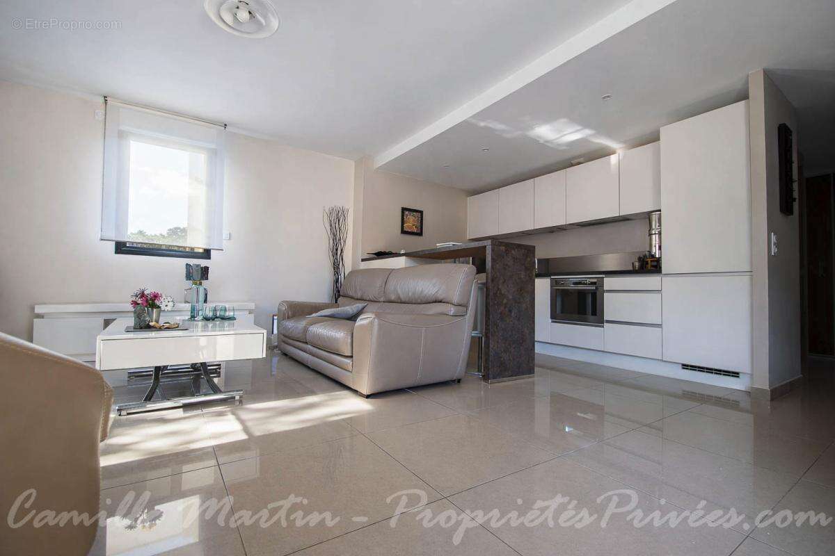 Appartement à SAINT-RAPHAEL