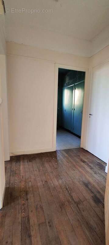 Appartement à CAUREL