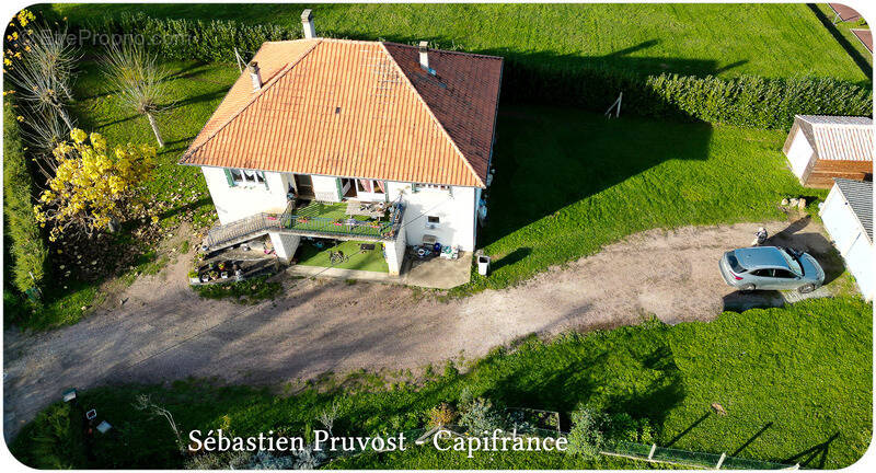 Maison à SAINT-PARDOUX-LA-RIVIERE