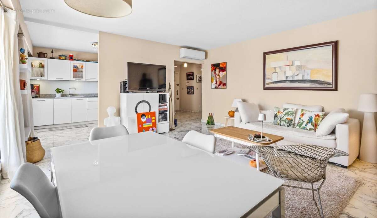 Appartement à LE CANNET
