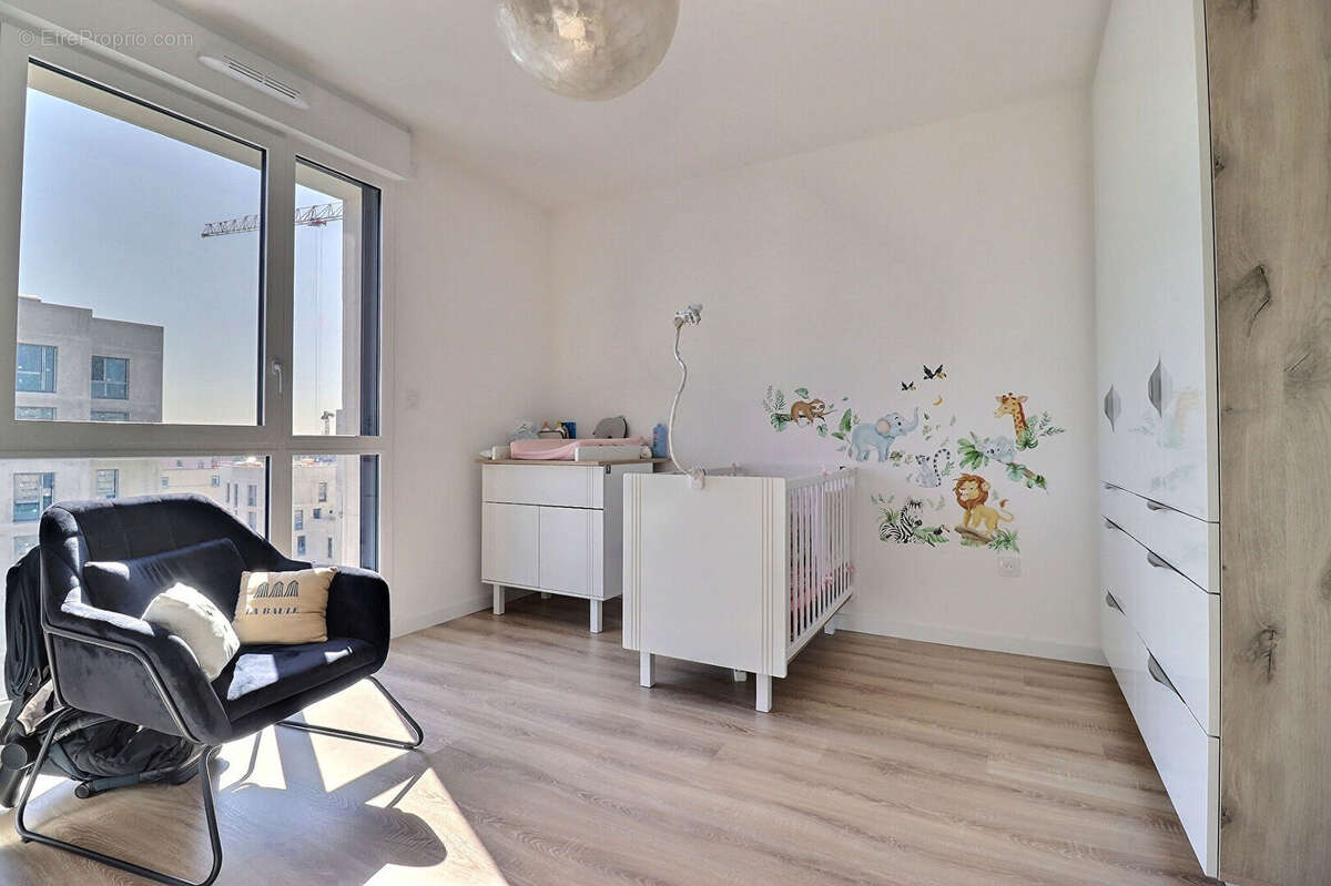 Appartement à COLOMBES