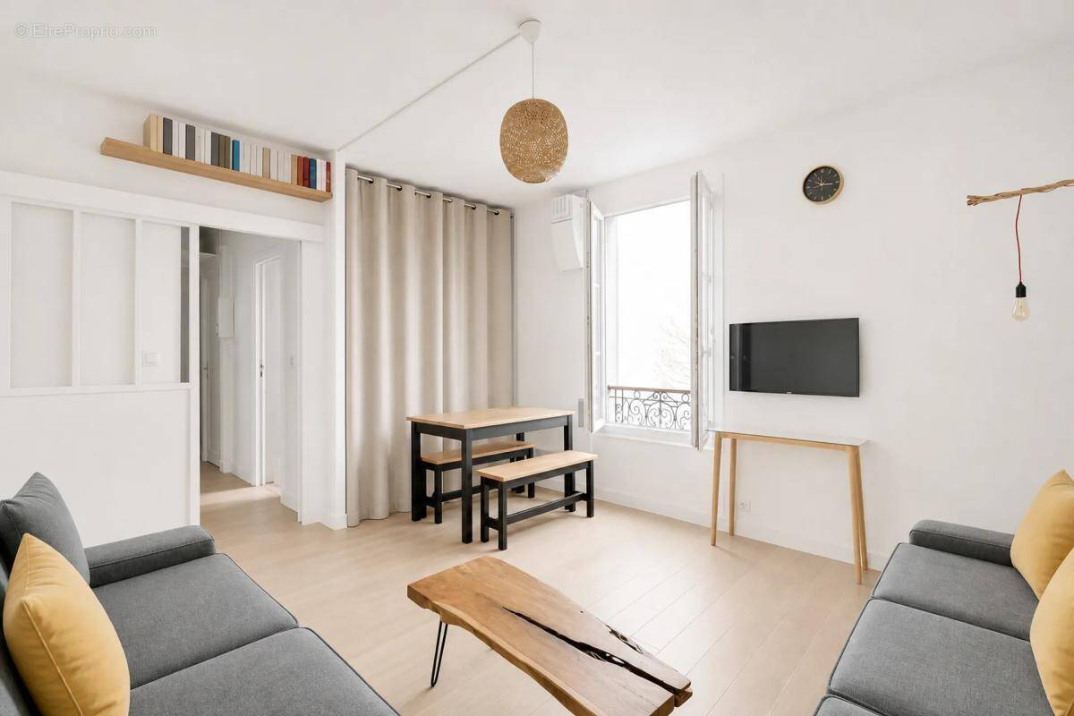 Appartement à LA GARENNE-COLOMBES