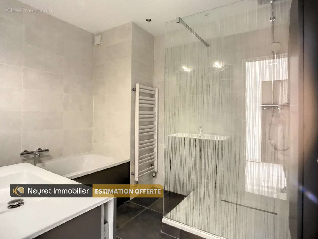 Appartement à SAINT-ETIENNE