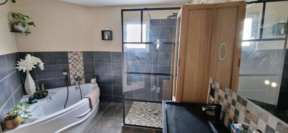 Maison à SAINTE-EULALIE