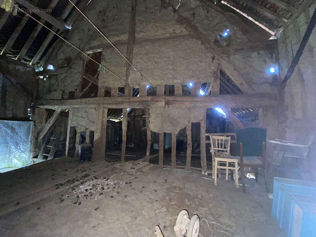 Maison à BELLOU-EN-HOULME