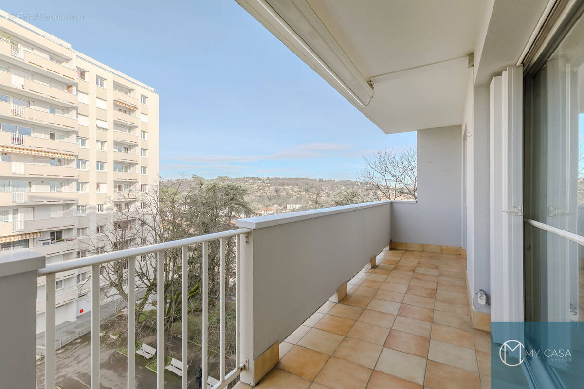 Appartement à OULLINS